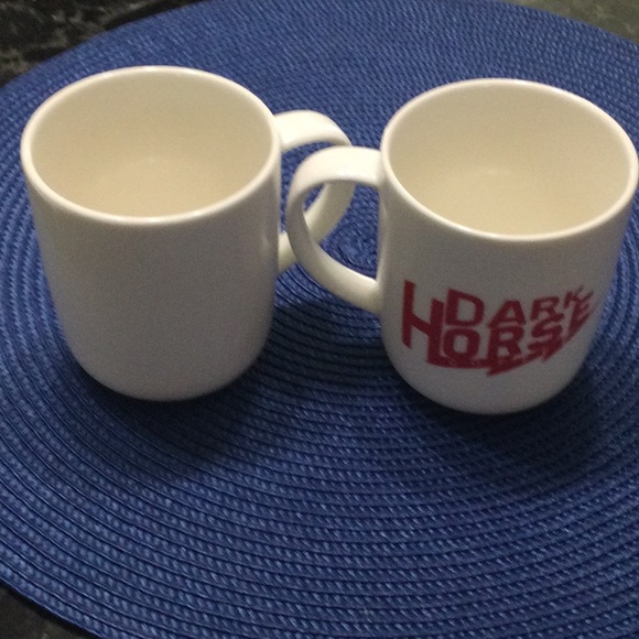 🌿2 Famous Dark Horse Coffee Mugs🌿 - Picture 4 of 9
